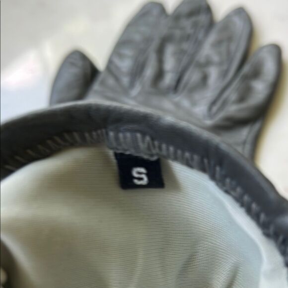 Vintage elegant gray Leather Gloves small - Picture 5 of 6